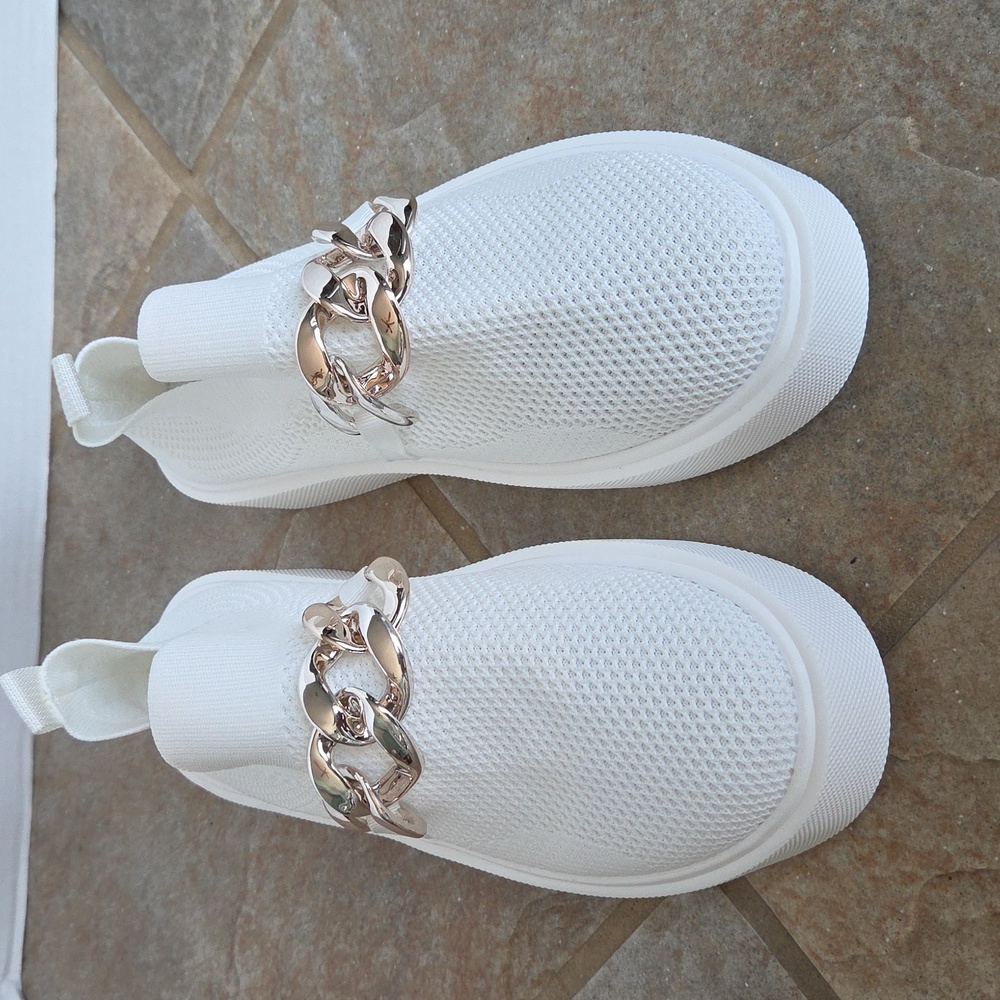 White Mesh Slip-On Sneakers Silvertone Chain Detail Chunky Wedge NWOT Sz 10 - Picture 3 of 17